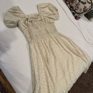 Ivy City Co Cream Floral Midi Dress